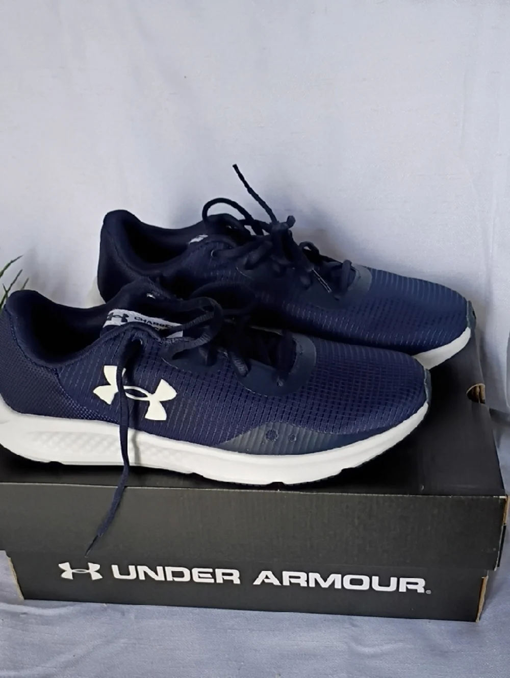 Under Armour Men's Charged Pursuit 3 Navy and White Athletic Sneakers Size 8.5